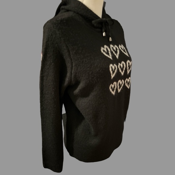 Sweater Black with White Hearts Sweater / Hoodie – Perfect for Any Season! NEW - Picture 2 of 5